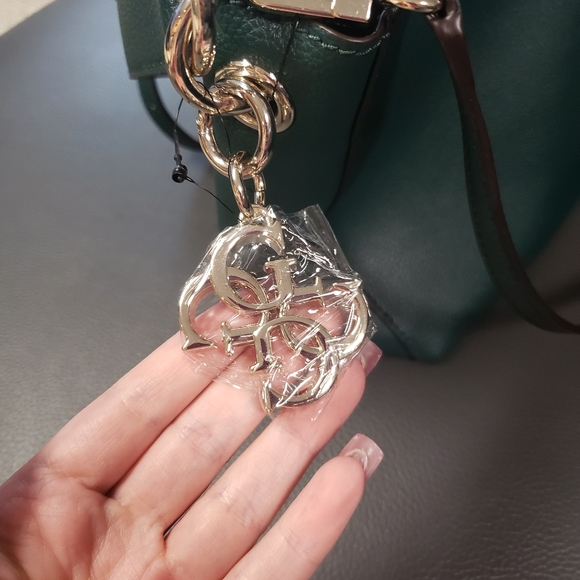 Guess Cross body bag - Picture 3 of 9